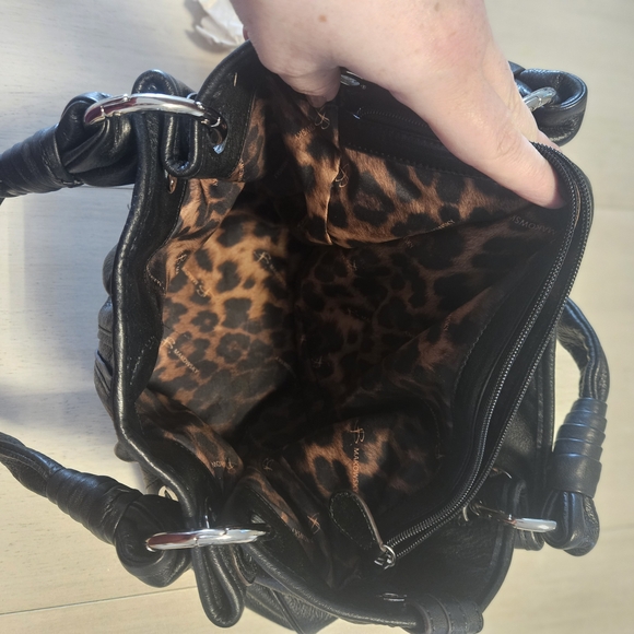 B. Makowsky Black Leather Shoulder Bag - Picture 8 of 9